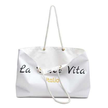 La Dolce Vita in Crisp White